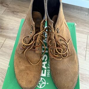 Eastland Men's Tan Leather Chukka Boots